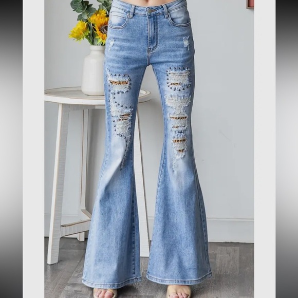 Oli and Hali Cheetah and Stud Light Wash Flare Jeans - Picture 3 of 4